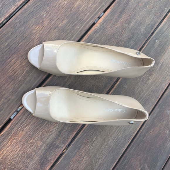 Calvin Klein Tan/Beige High Heel - Picture 4 of 5